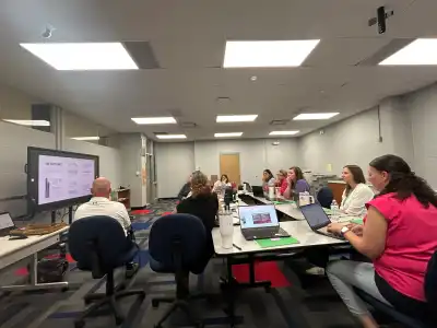 3DE teachers and Marshalltown High School administration came together for a pre-planning session.